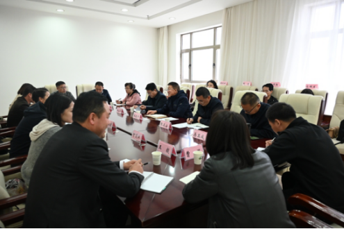 民建甘肅省委會(huì)赴慶陽實(shí)地走訪包抓聯(lián)企業(yè)并開展主題教育現(xiàn)場學(xué)習(xí)(定)194.png