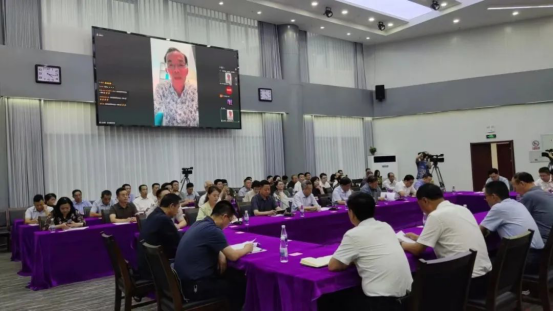 慶陽市總商會(huì)慶商聯(lián)合會(huì)慶陽新鄉(xiāng)賢聯(lián)誼會(huì)成立一周年座談會(huì)召開880.png