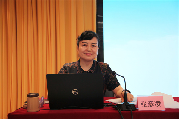 張彥凌作輔導(dǎo)講座.jpg