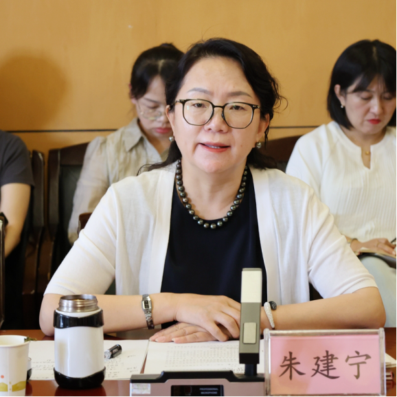 民盟甘肅省第十五屆委員會常務(wù)委員會第五次（擴大）會議暨理論學(xué)習(xí)中心組會議召開1576.png