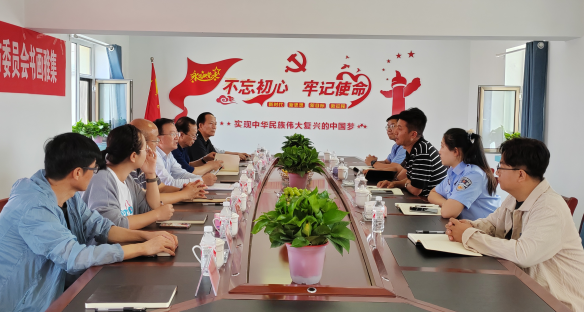 第593期  九三學(xué)社白銀市委員會(huì)組織召開(kāi)致敬七十五載座談交流會(huì)195.png