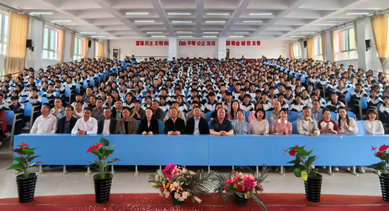 民盟甘肅省委會(huì)在定西開展“燭光行動(dòng)?藝術(shù)啟航”鄉(xiāng)村學(xué)校美育同行活動(dòng) 劉仲奎出席1257.png