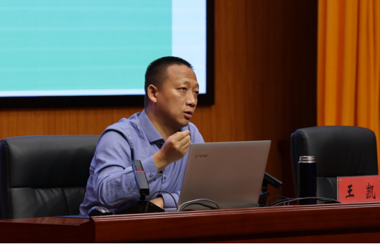 臨澤縣委理論學(xué)習(xí)中心組開展鑄牢中華民族共同體意識專題輔導(dǎo)962.png