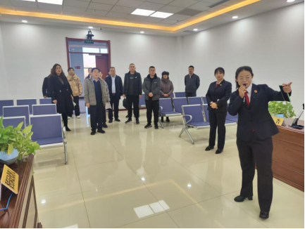 金川區(qū)委統(tǒng)戰(zhàn)部信息第72期（金川區(qū)：搭建“聯(lián)心橋”構(gòu)筑法治“防護(hù)網(wǎng)”）779.png